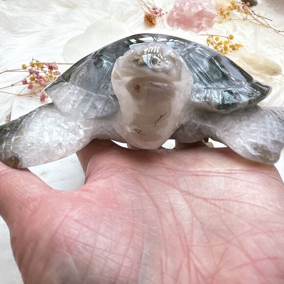 Gorgeous Large Moss Agate Sea Turtle Carving - Picture 3 of 9